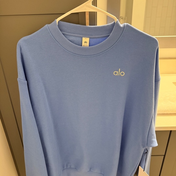 Alo Yoga Accolade Crew Neck pullover - Picture 2 of 4
